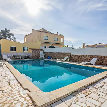 T2 Anastacio Com Vista Piscina * Olhos de Agua (Albufeira)